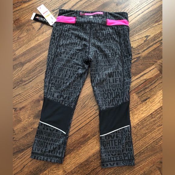 ** DONATING soon ** make me an offer!! ** - Picture 4 of 6